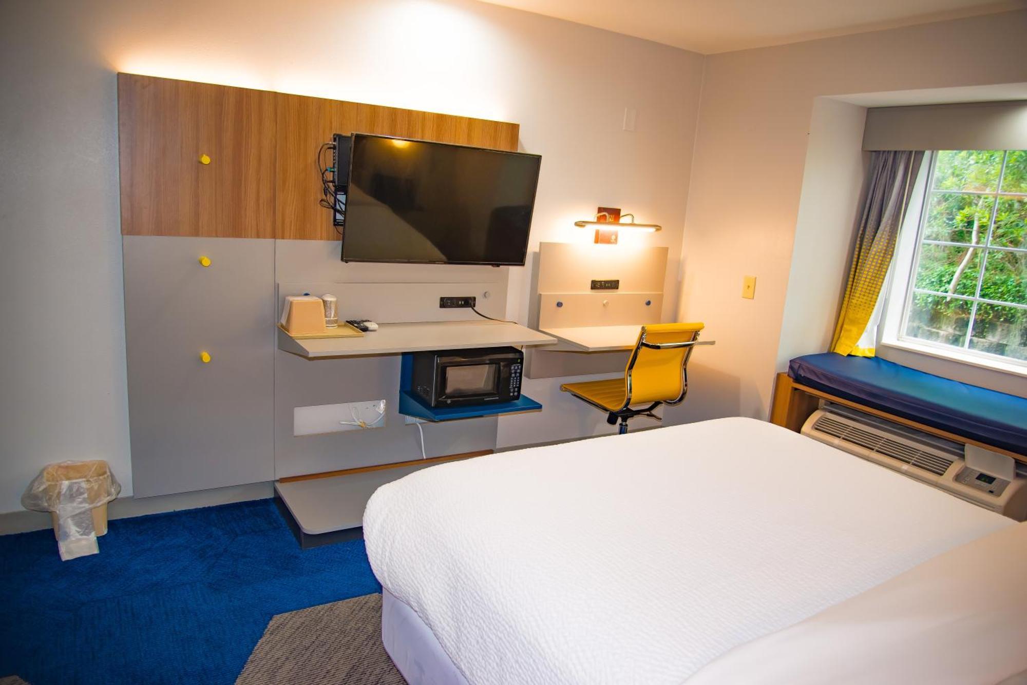 Microtel Inn & Suites By Wyndham Daphne Eksteriør bilde
