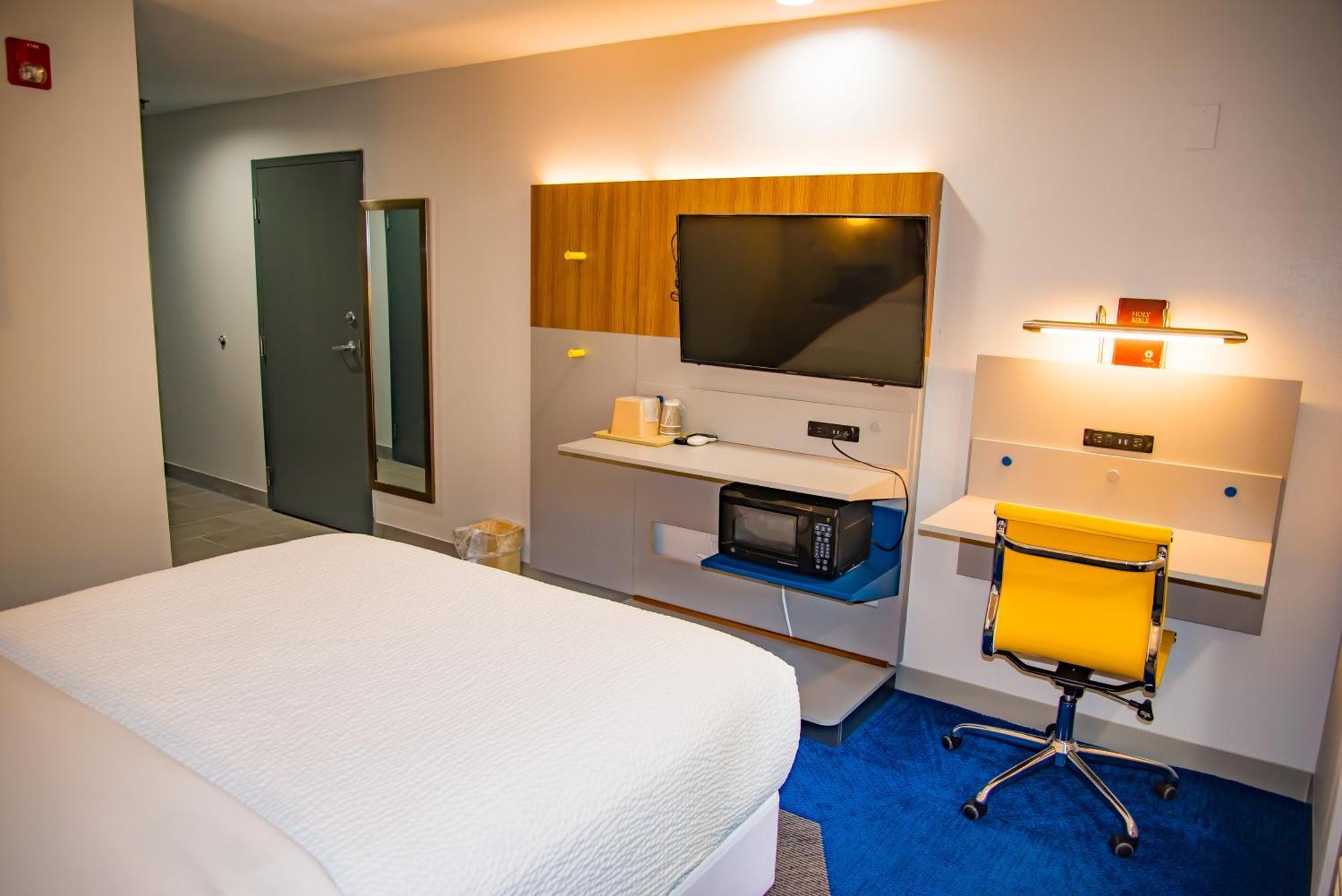 Microtel Inn & Suites By Wyndham Daphne Eksteriør bilde